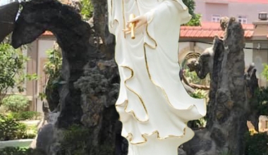 VÌ SAO NÊN THỈNH TƯỢNG PHẬT QUAN THẾ ÂM ĐẸP ĐỂ THỜ CÚNG? HÃY ĐẾN ĐIÊU KHẮC VŨ KIÊN