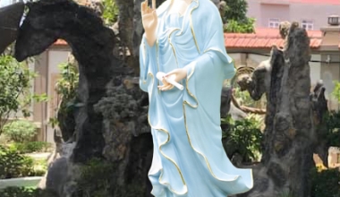 XƯỞNG ĐIÊU KHẮC TƯỢNG PHẬT QUAN ÂM ĐỨNG THẦN THÁI SỐNG ĐỘNG TẠI TPHCM