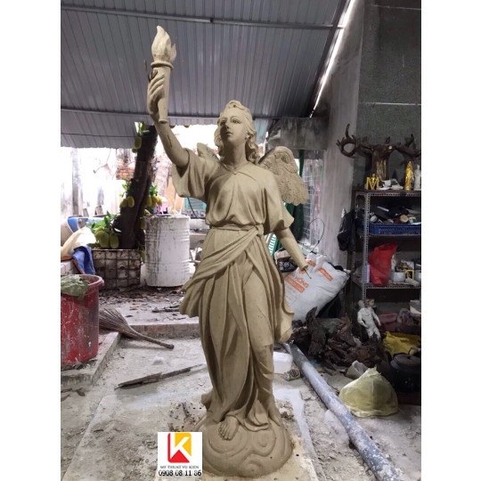tượng thiên thần 40, tượng thiên thần tự do