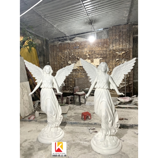 tượng thiên thần 38, tượng thiên thần có cánh