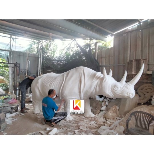 điêu khắc mút xốp con tê giác, điêu khắc mô hình mút xốp con tê giác