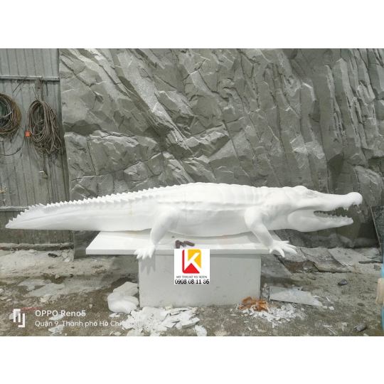 điêu khắc mô hình con cá sấu, mô hình cá sấu bằng xốp