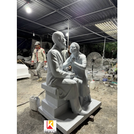 tượng xin cha đi tu, tượng thánh, tượng công giáo, tạo mẫu tượng công giáo, tọ mẫu tượng công giáo trên đất sét.
